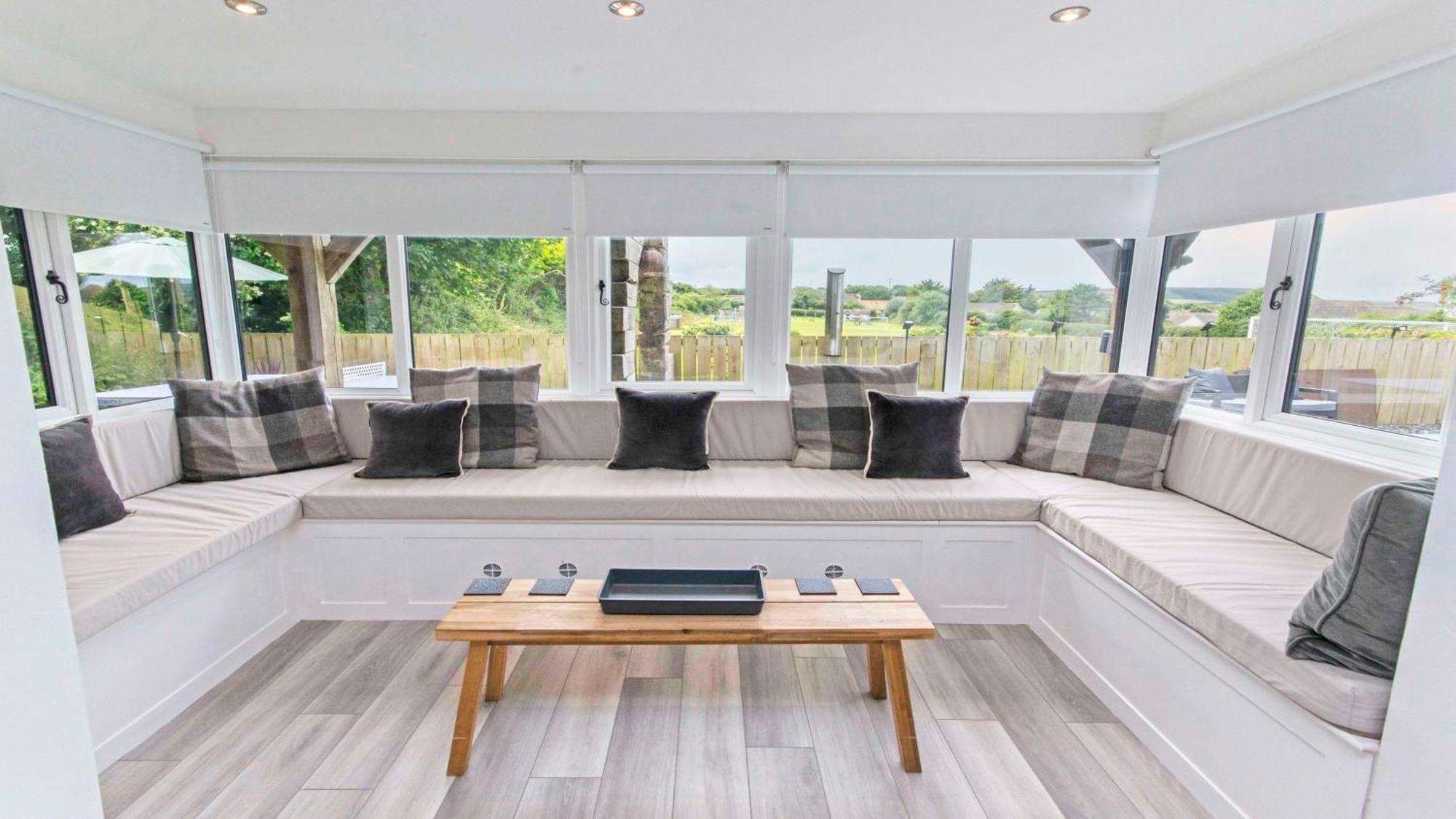 Bag-End House - Unique Home With Balcony, Beautiful Views, Ping Pong And Hot Tub Option - Sleeps 14 Croyde Exterior foto
